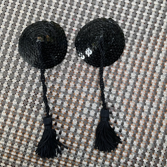 Handmade black sequins pasties nipple covers sequins burlesque party festival - Picture 1 of 10